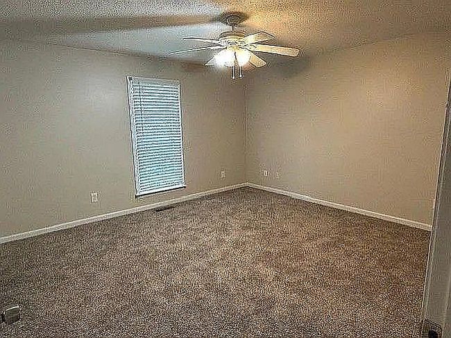 Photo of 176 Elbert St, Chatsworth, GA