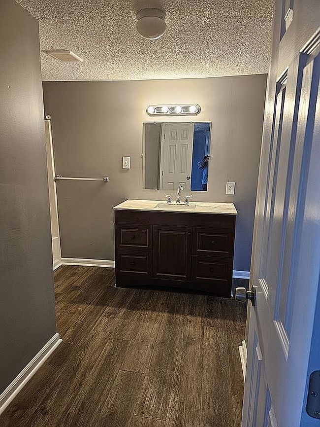 Image of 1319 Mckibben St #45