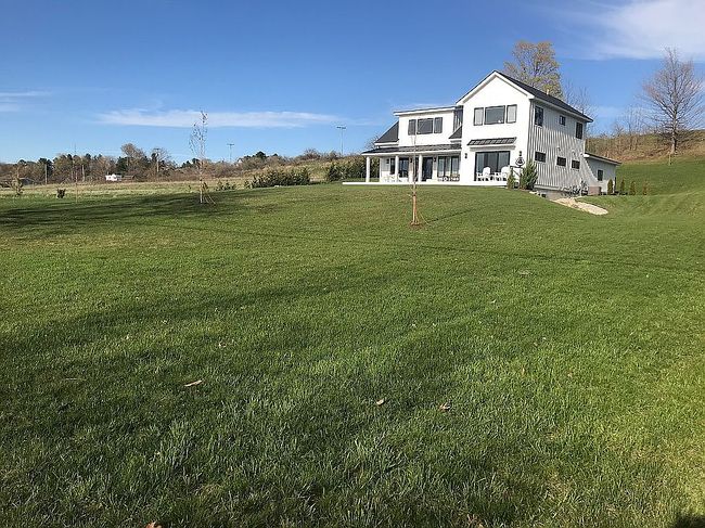 Image of 8262 Peninsula Dr