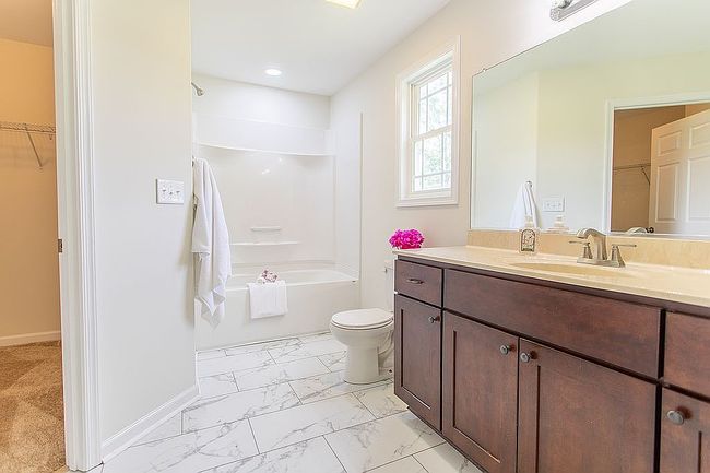 Additional photo 3 of property located at 1060 Jennys Creek Rd