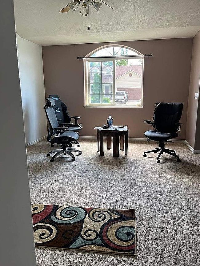 Image of 1099 Three Point Ave