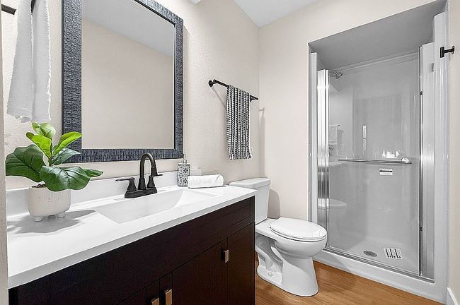 Photo of 7929 Townsend Ave, Urbandale, IA