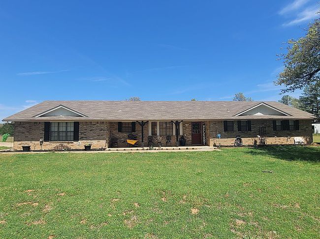 Photo of 7350 Holiday Dr