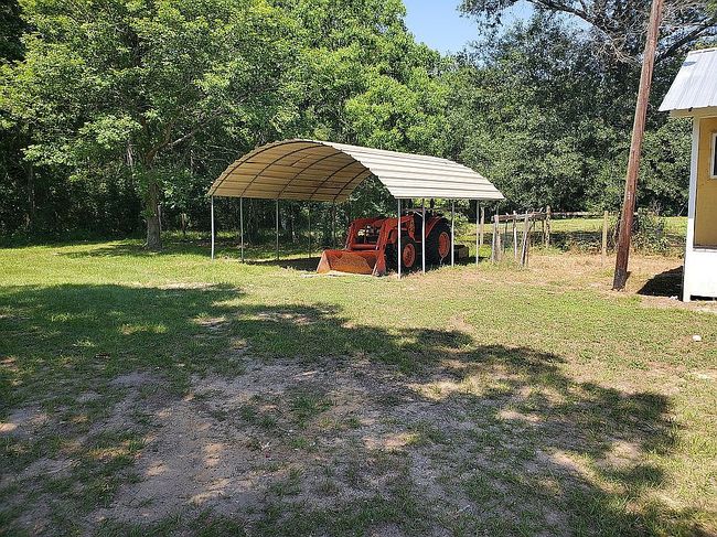 Photo of 3808 Woodpeckers Grv, Cleveland, TX