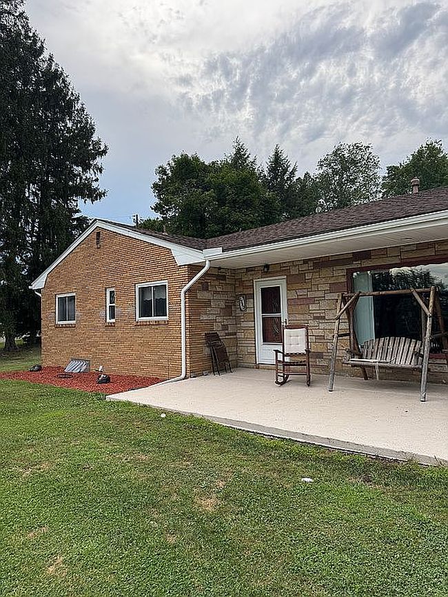 Photo of 1042 County Road 42, Toronto, OH
