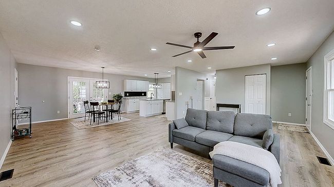 Additional photo 3 of property located at 101 Windmere Dr