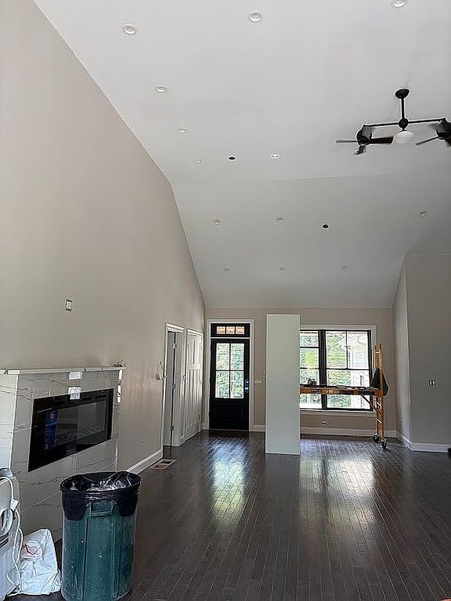 Additional photo 1 of property located at 568 Huntington St