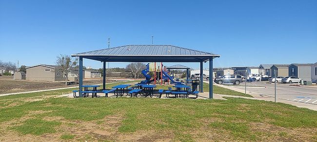 Photo of 117 Croghan St, Liberty Hill, TX