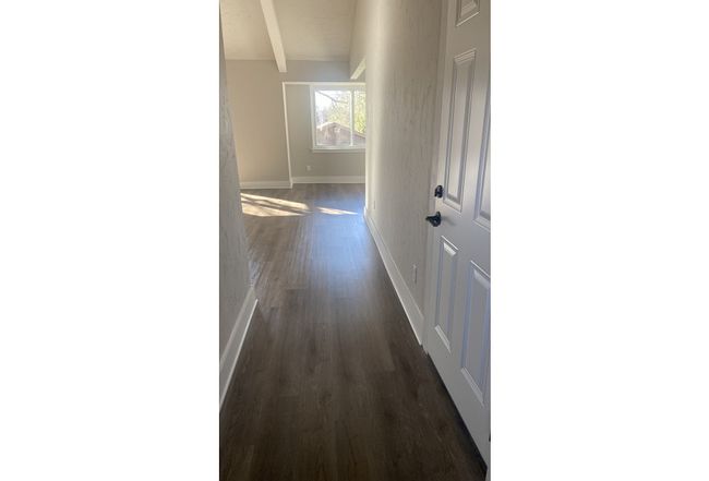 Additional photo 2 of property located at 1122 Northwood Dr