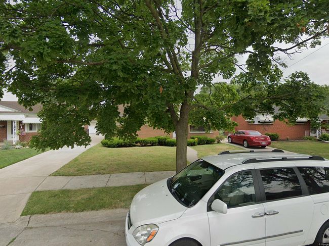 Photo of 3320 Maple Dr