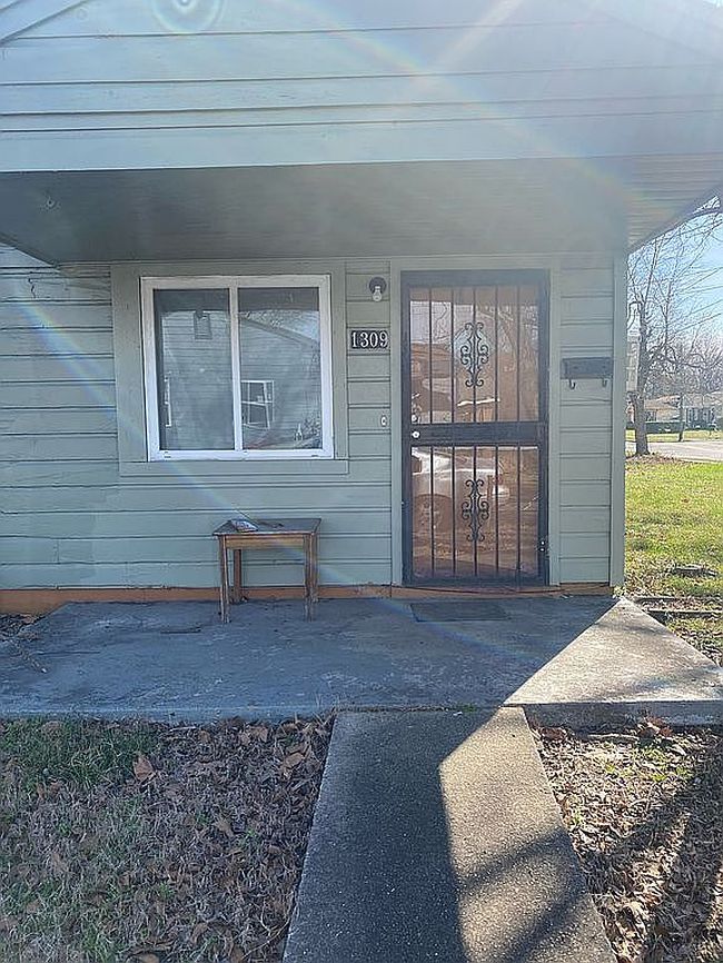 Image of 1309 44th Pl N