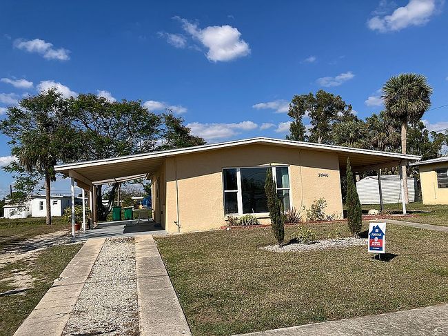 Image of 21946 Hernando Ave