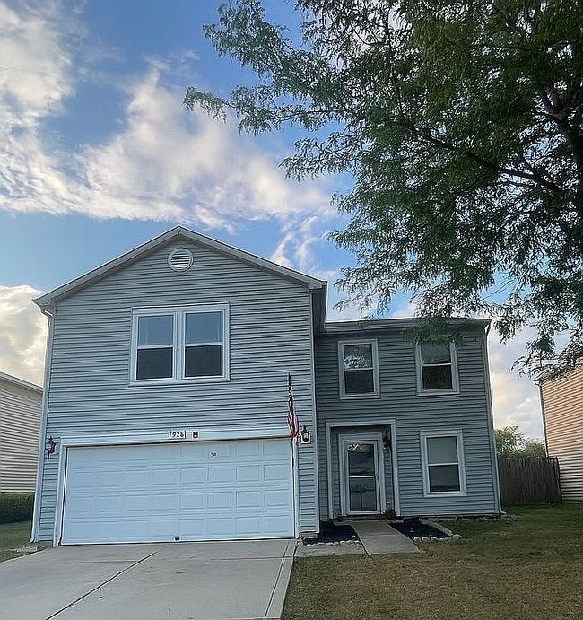 Photo of 7928 States Bend Dr, Indianapolis, IN