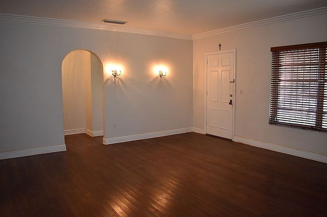 Image of 2910 Sw 2nd Ave