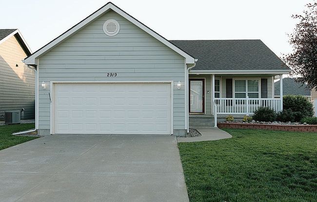 Image of 2919 Trinity Dr