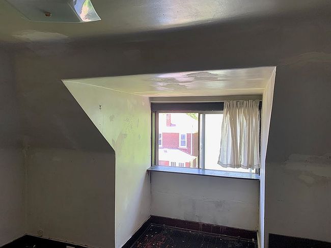 Image of 315 W 12th Ave