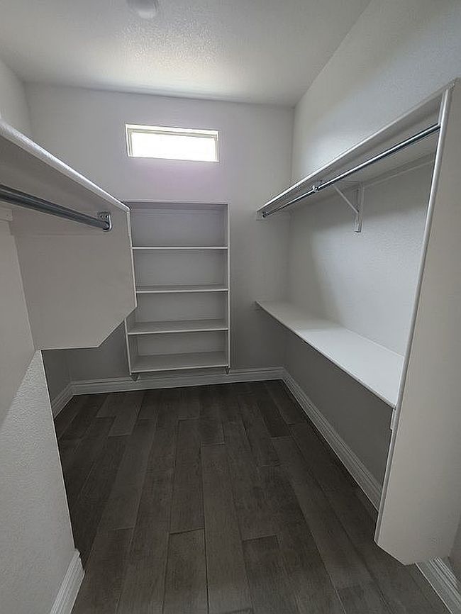 Additional photo 3 of property located at 921 Pettus Pl