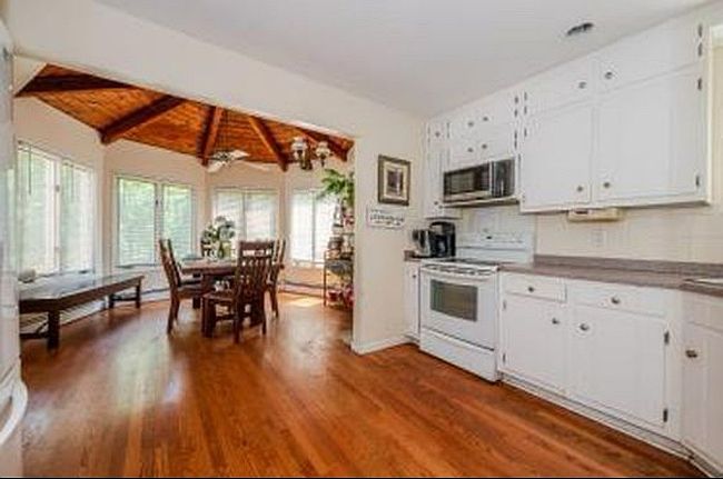 Photo of 20 Wainwright St, Ronkonkoma, NY