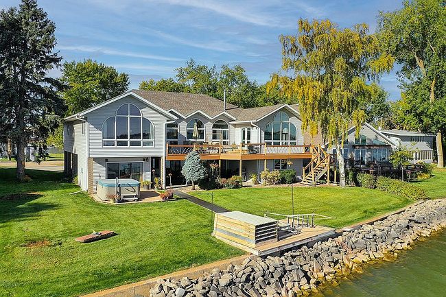 Photo of 94 Mallard Beach Dr #22, Johnson Lake, NE