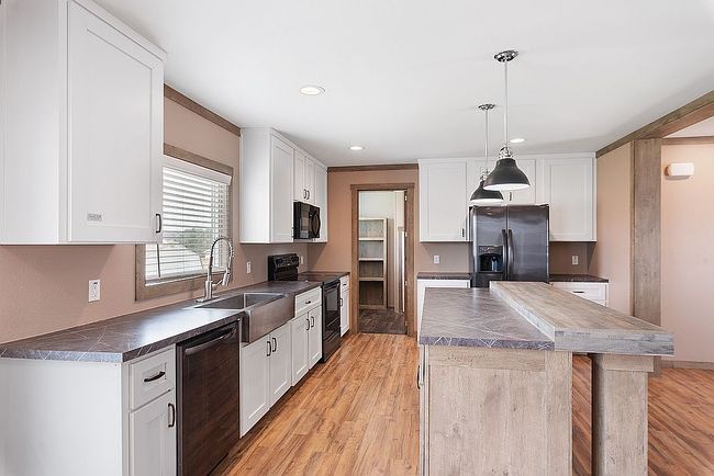 Image of 6120 Strathern Dr #64