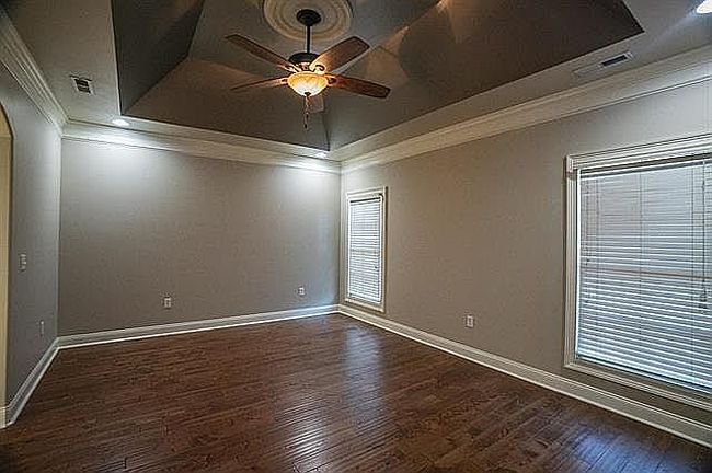 Image of 100 Stormy Dr