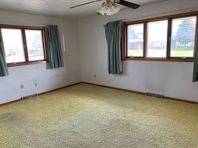 Image of 1106 E 10th St