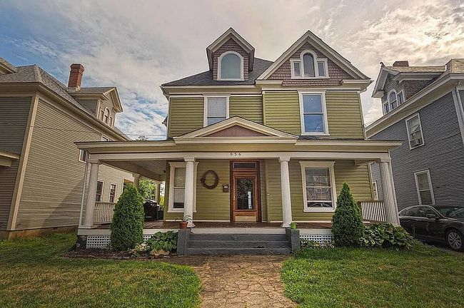 Photo of 636 Day Ave Sw, Roanoke, VA