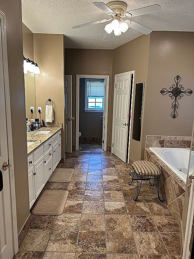 Image of 1649 Medlar Dr