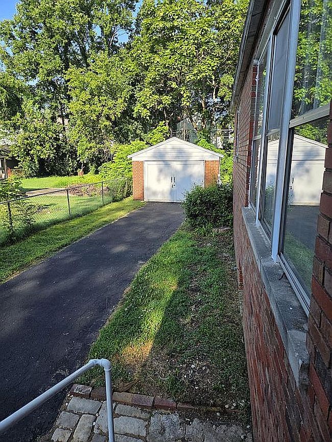 Photo of 112 Pickett Ave, Frankfort, KY