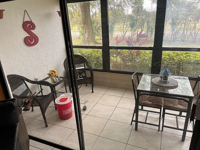 Image of 109 La Casa