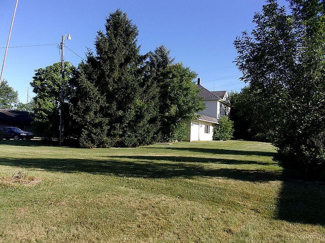 Image of 1687 W Auburn Dr