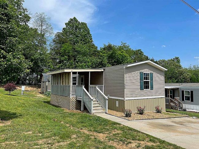 Photo of 118 Brookfield Dr, Clinton, TN