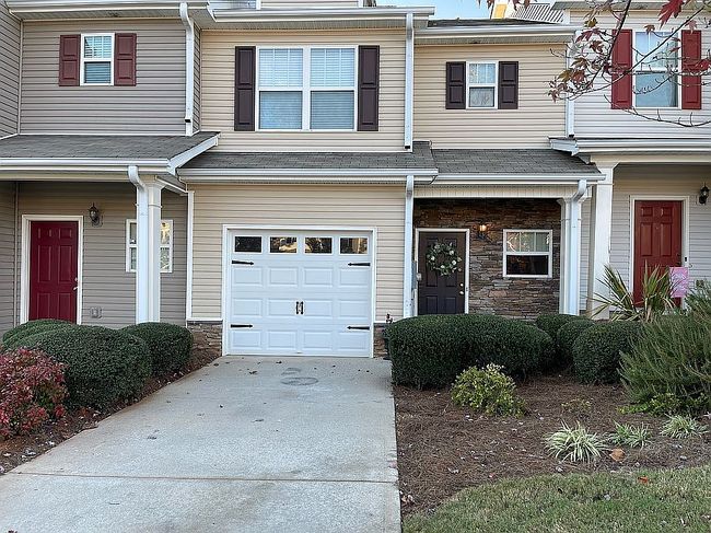 Photo of 267 Ridge Mill Dr, Acworth, GA