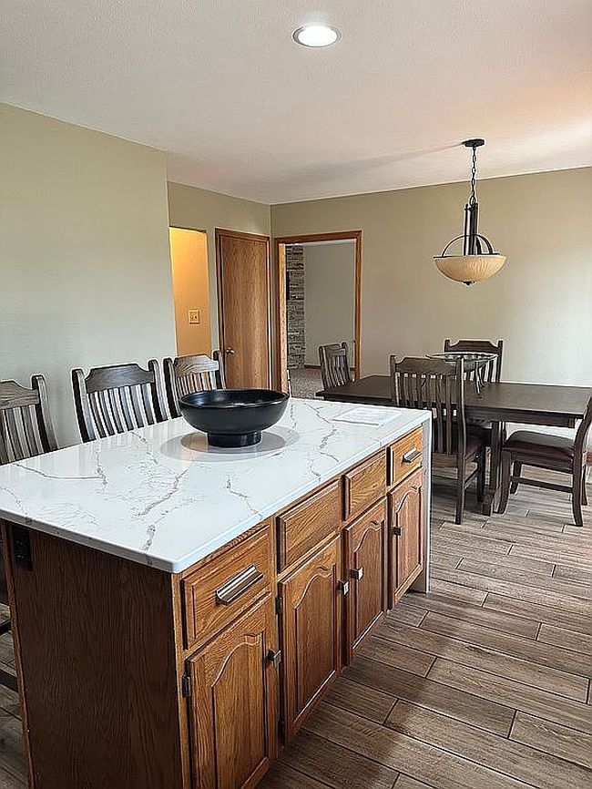 Photo of 1616 Partridge Ln, Waterloo, IA