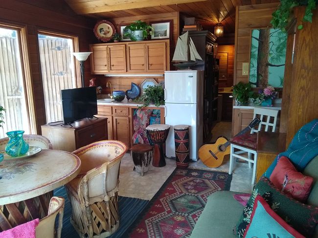 Additional photo 3 of property located at 8510 Raleigh Ave