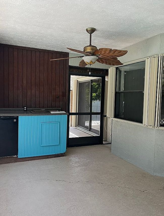 Photo of 2479 Se Whitehorse St, Port Saint Lucie, FL