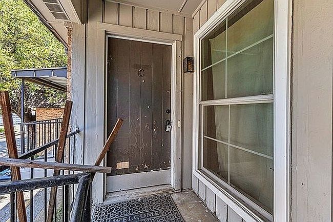 Image of 10240 Regal Oaks Dr #C