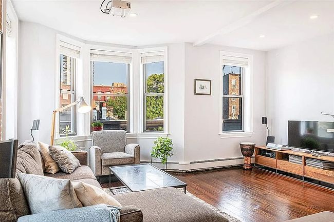 Preview of property located at 338 Bloomfield St Apt 3