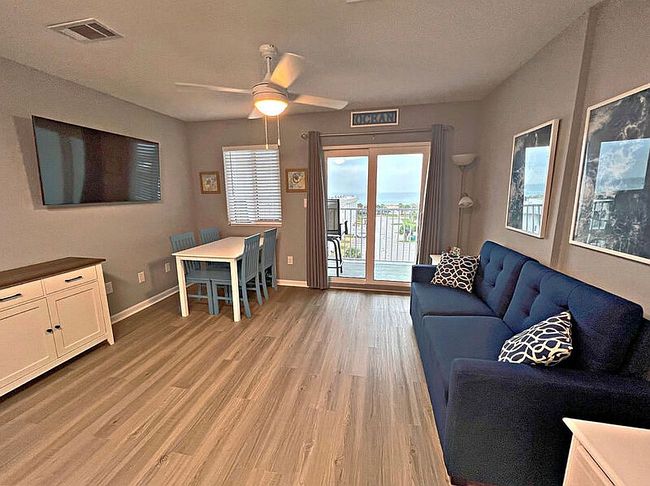 Additional photo 1 of property located at 400 Plantation Rd #4502