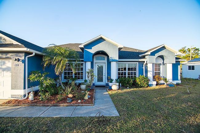 Photo of 821 Ne 9th St, Cape Coral, FL
