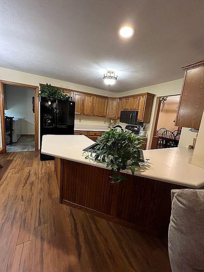 Photo of 3 Valley Brook Ct, Bloomington, IL