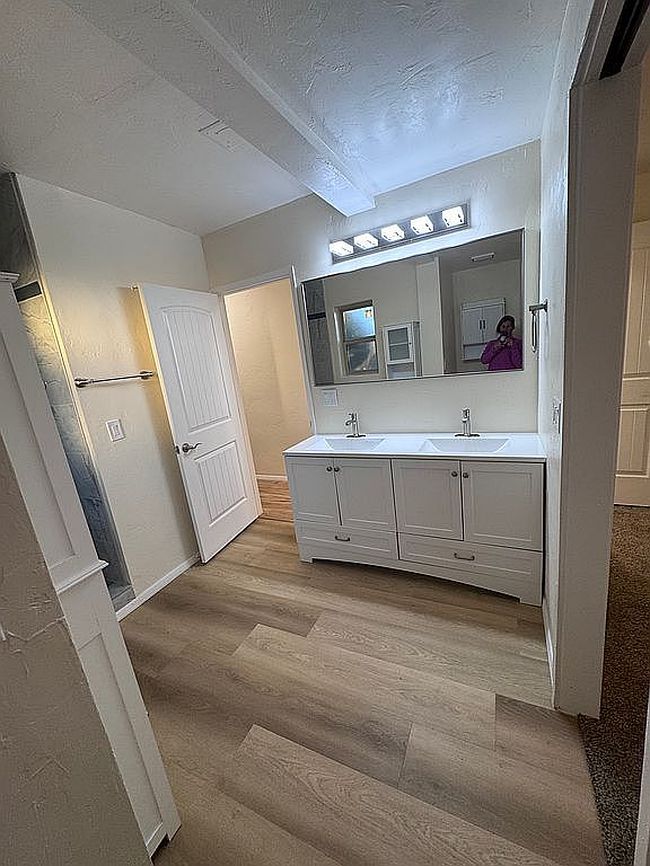 Image of 4149 E Oxford Dr