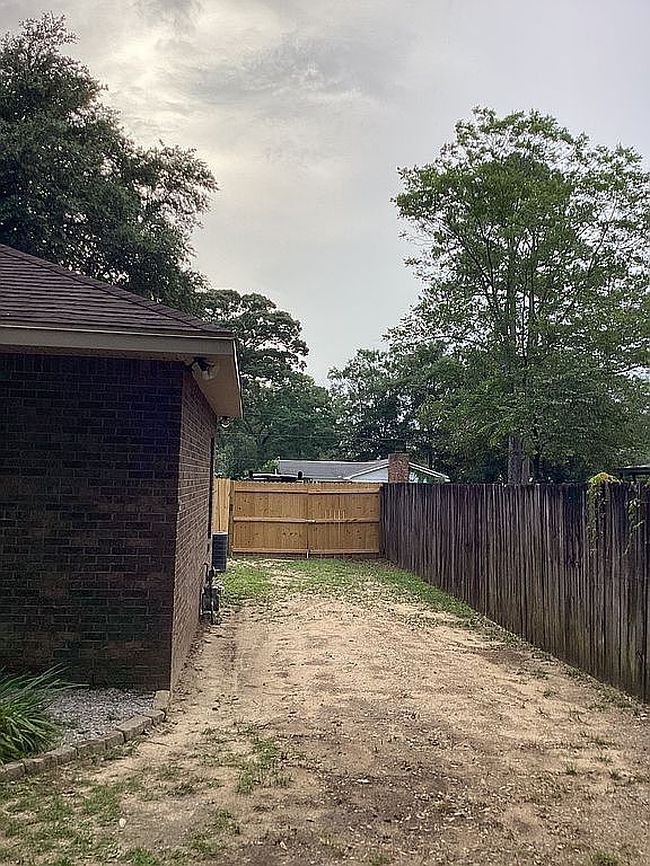 Photo of 1310 Texas Pkwy, Crestview, FL