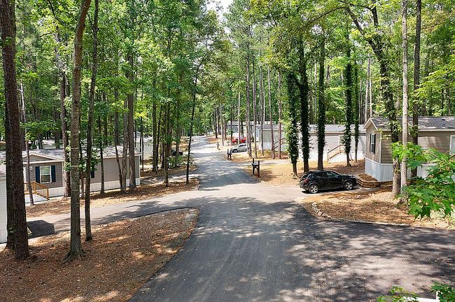 45 Fernwood Dr, Fayetteville, GA