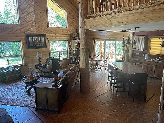 Photo of 65262 Old Oregon Trl, Meacham, OR