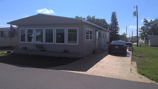 Image of 15 Kingsport Ave