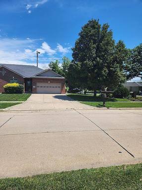 Preview of property located at 814 Country Club Dr