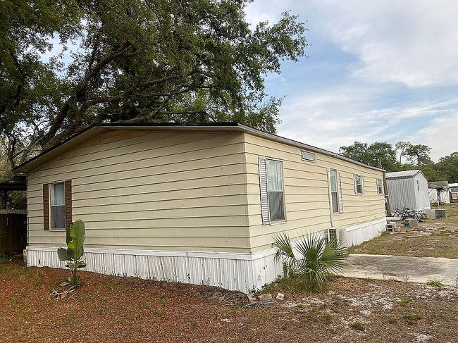 Image of 1168 Helen St