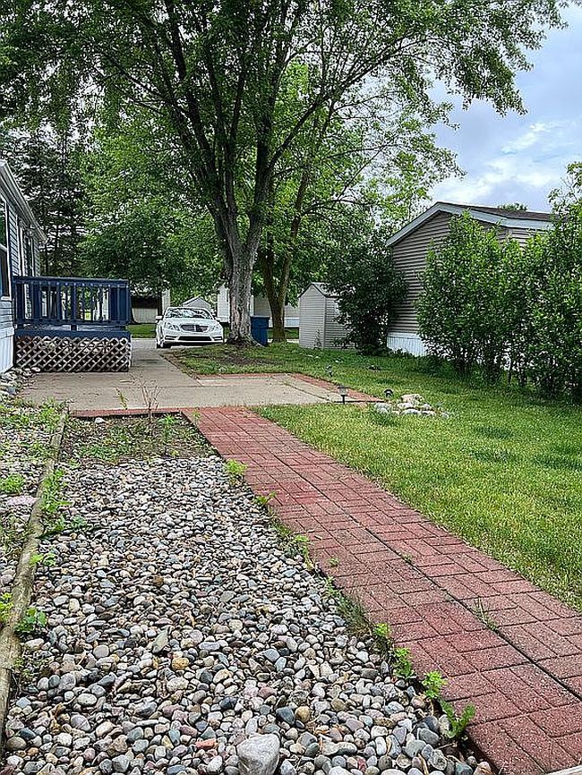 Photo of 7316 W Dahlia St, Midland, MI