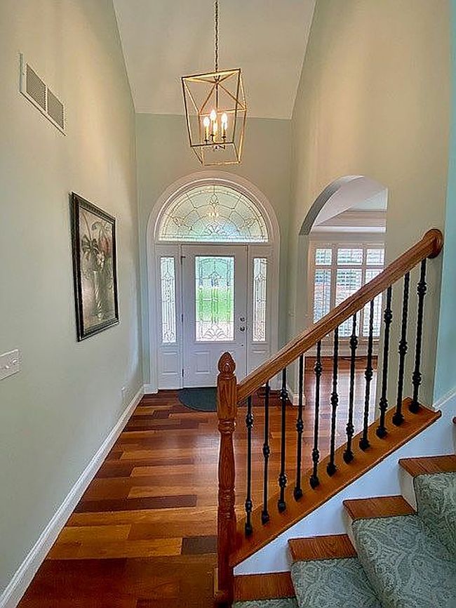Image of 2679 Forest Glen Dr